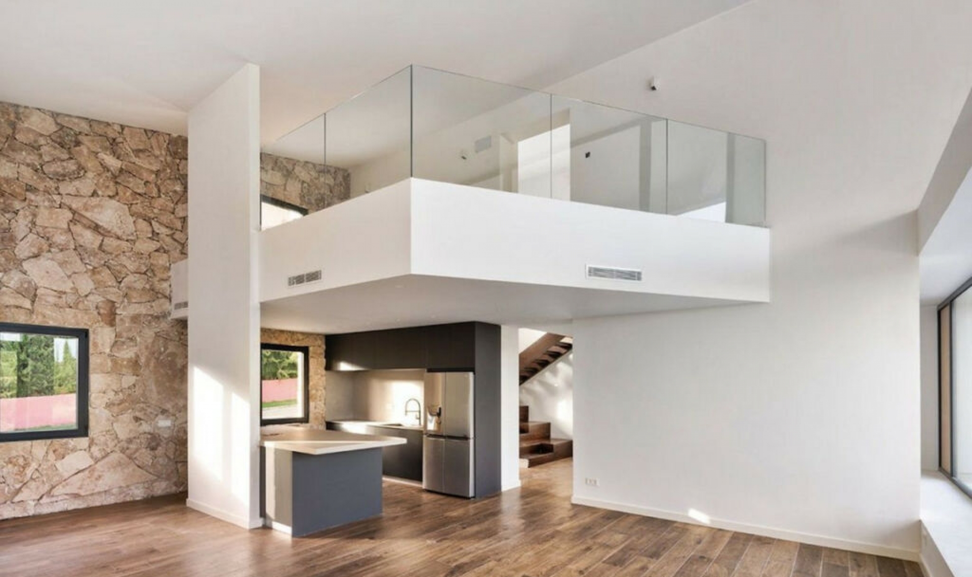 Resale - House -
Bel Air