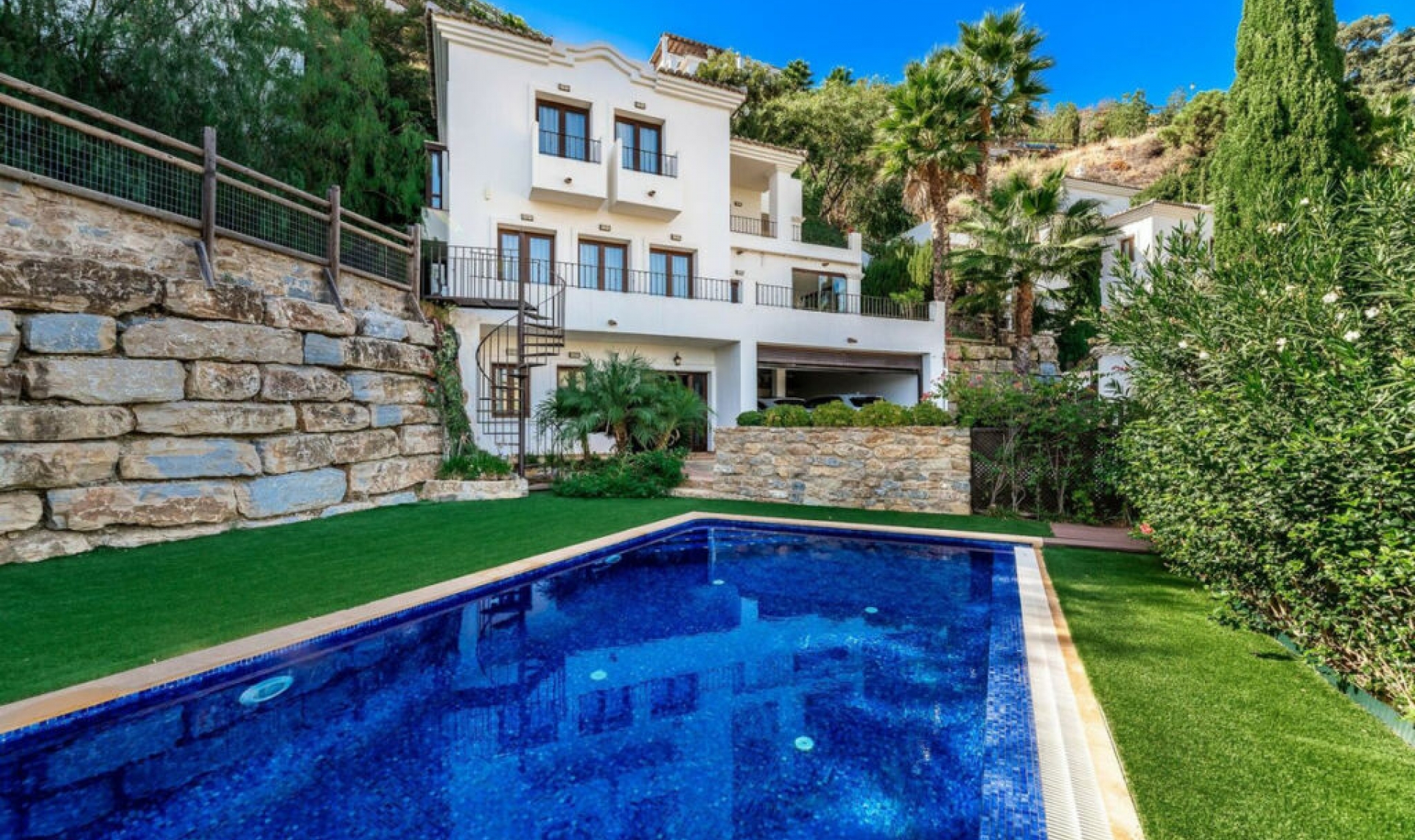 Resale - House -
Benahavís