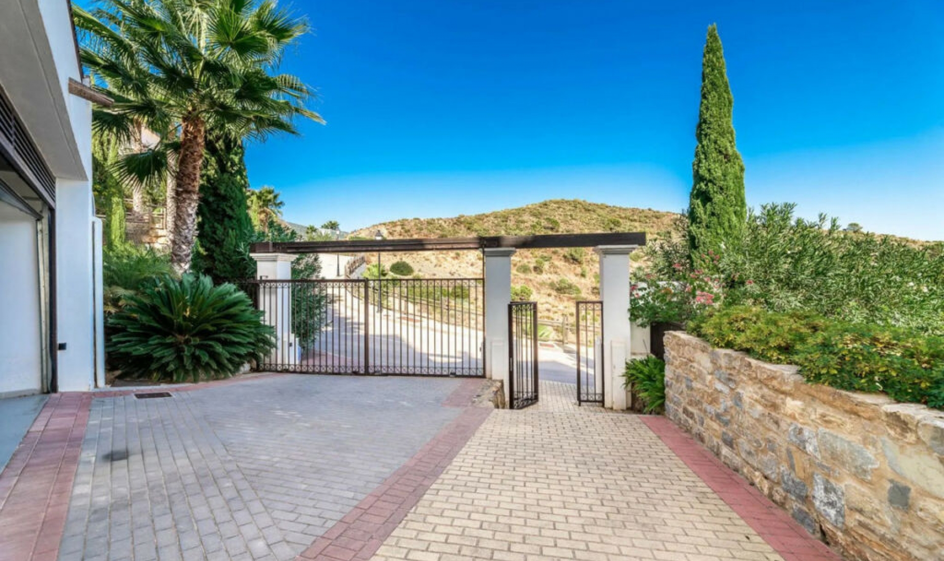 Resale - House -
Benahavís