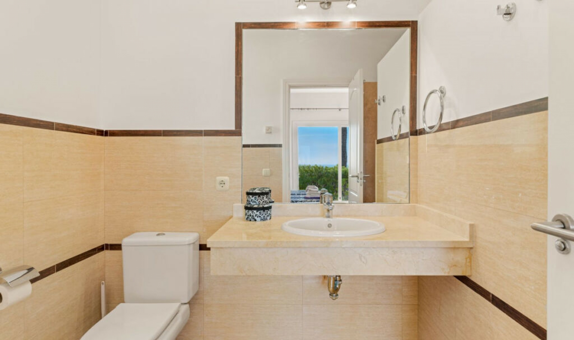 Resale - House -
Benahavís