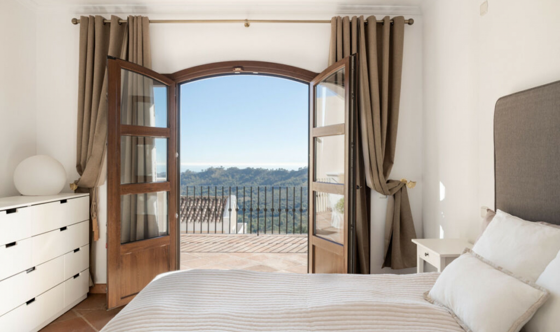 Resale - House -
Benahavís