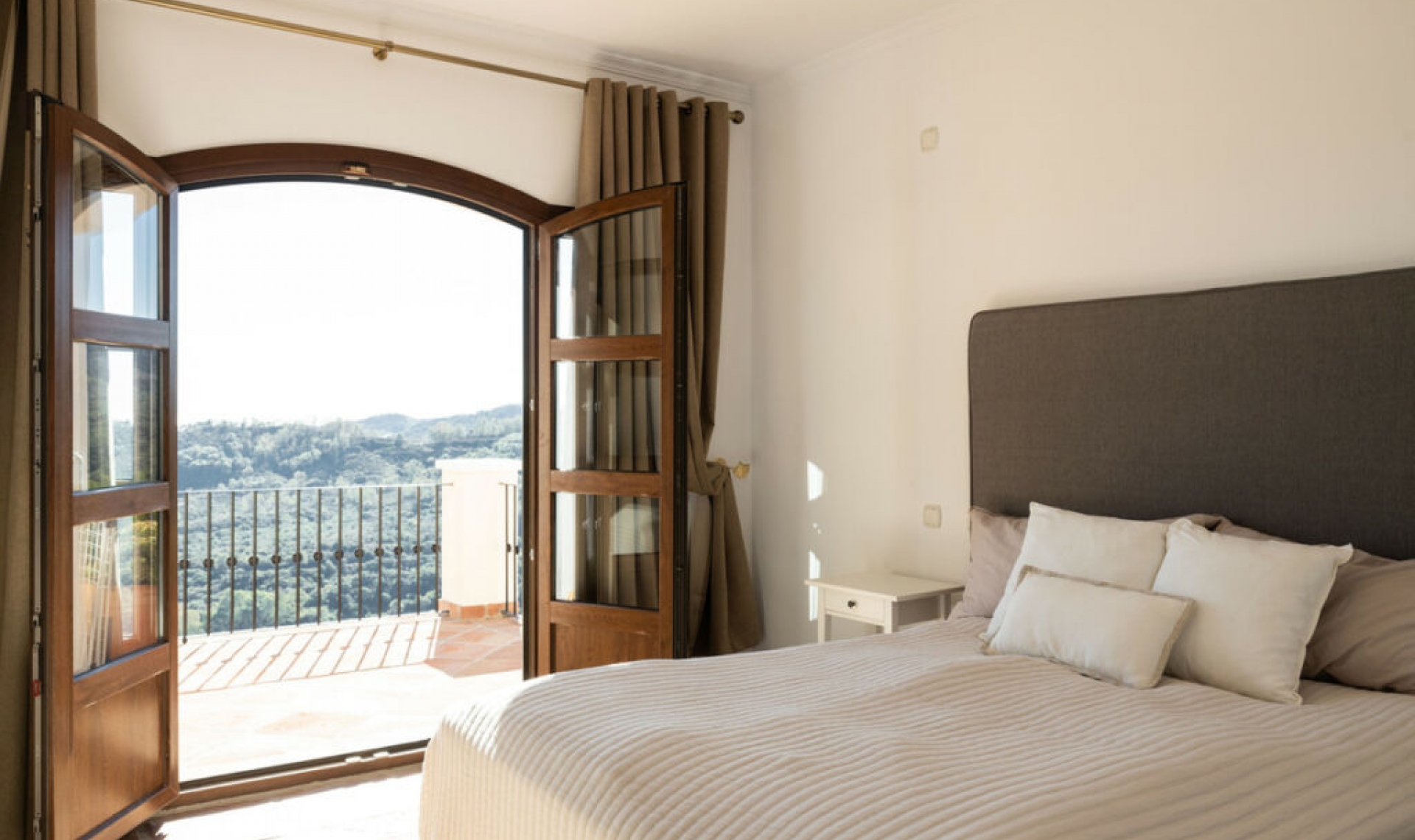 Resale - House -
Benahavís