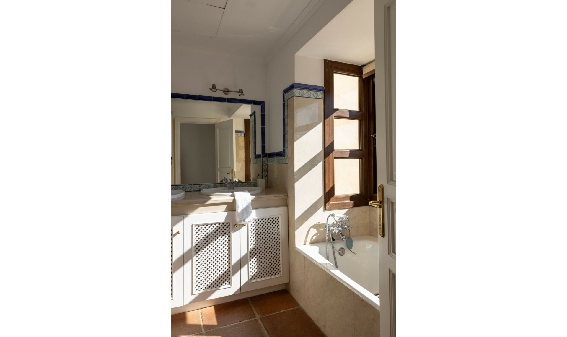 Resale - House -
Benahavís