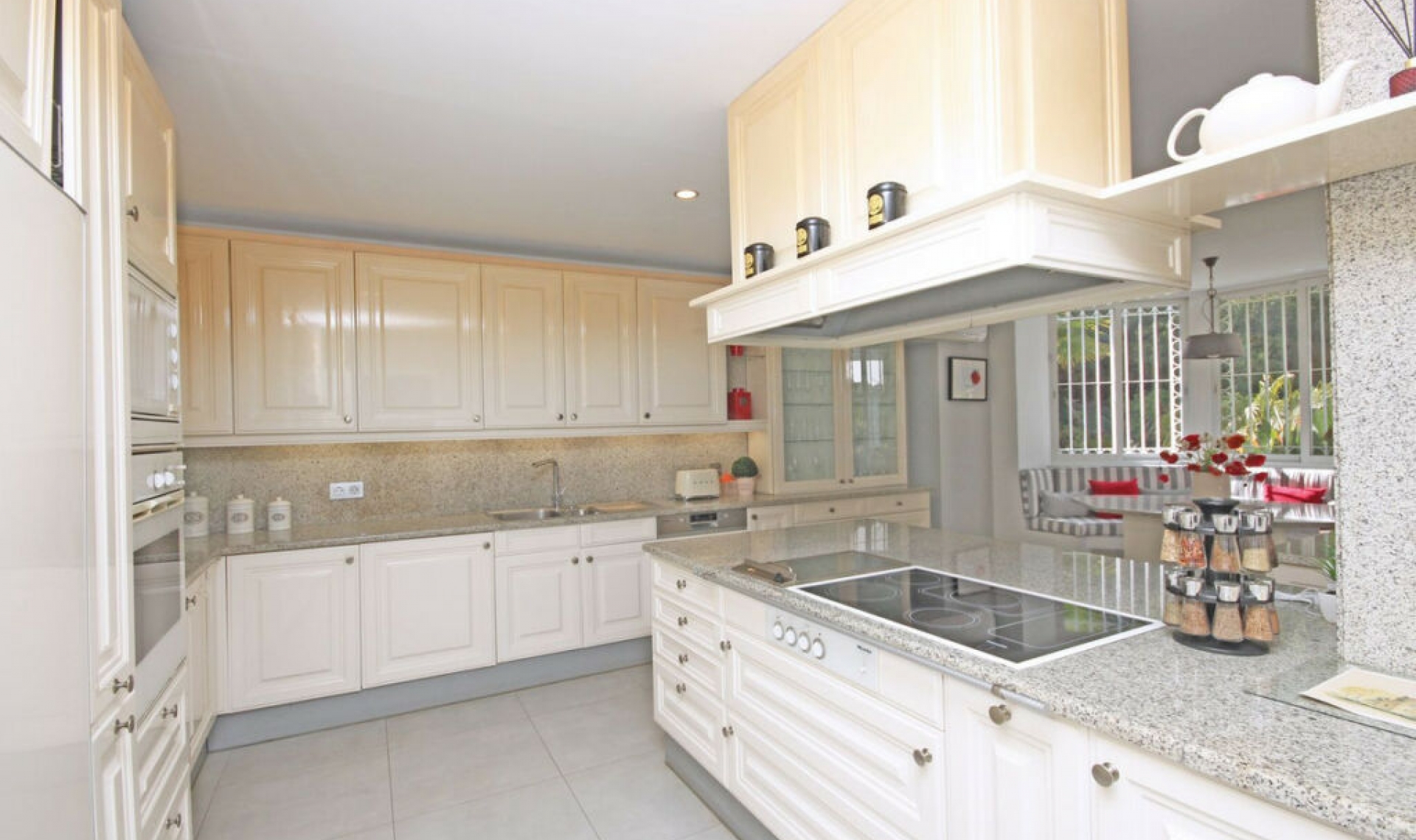 Resale - House -
Benahavís