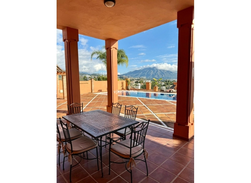 Resale - House -
Benahavís