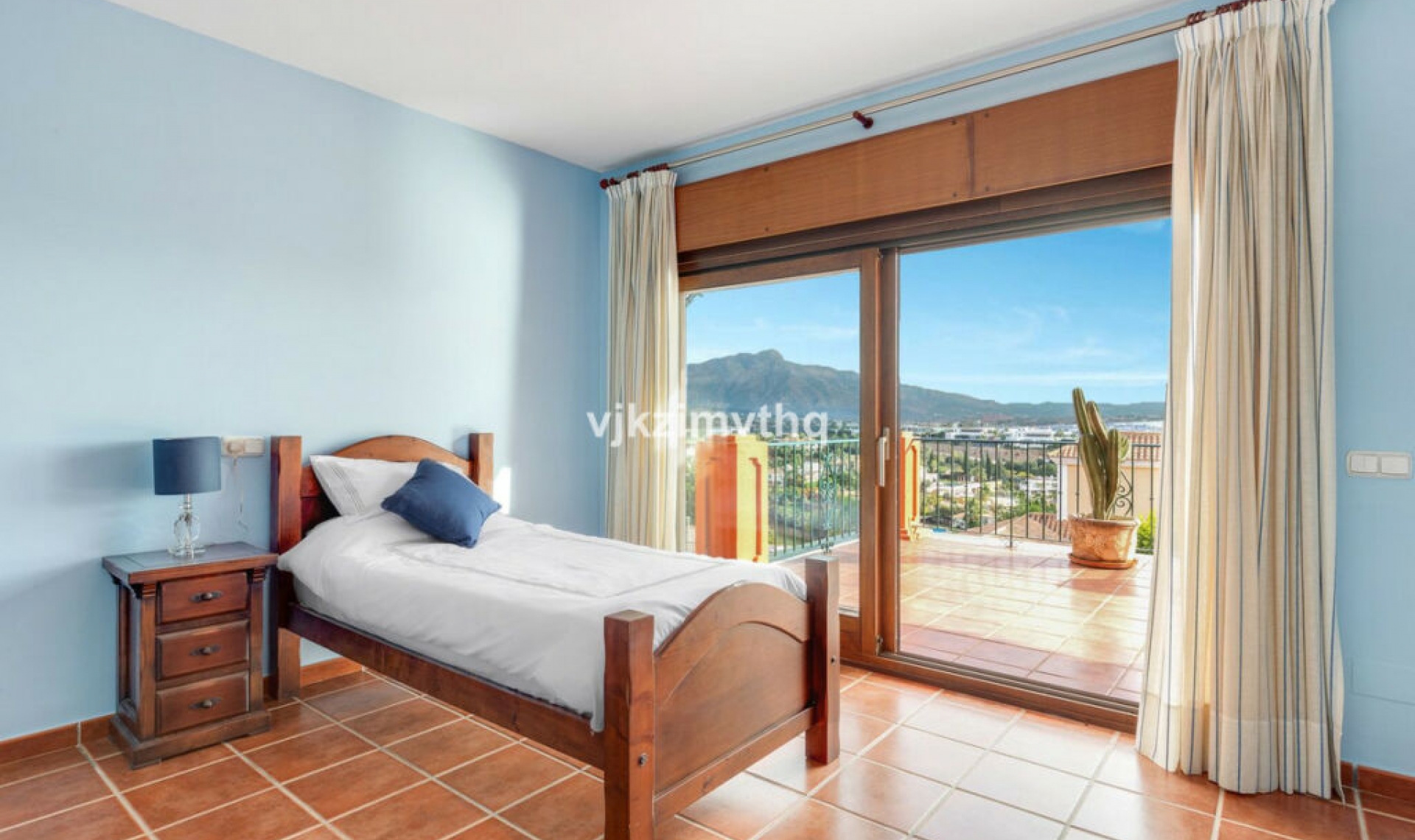 Resale - House -
Benahavís