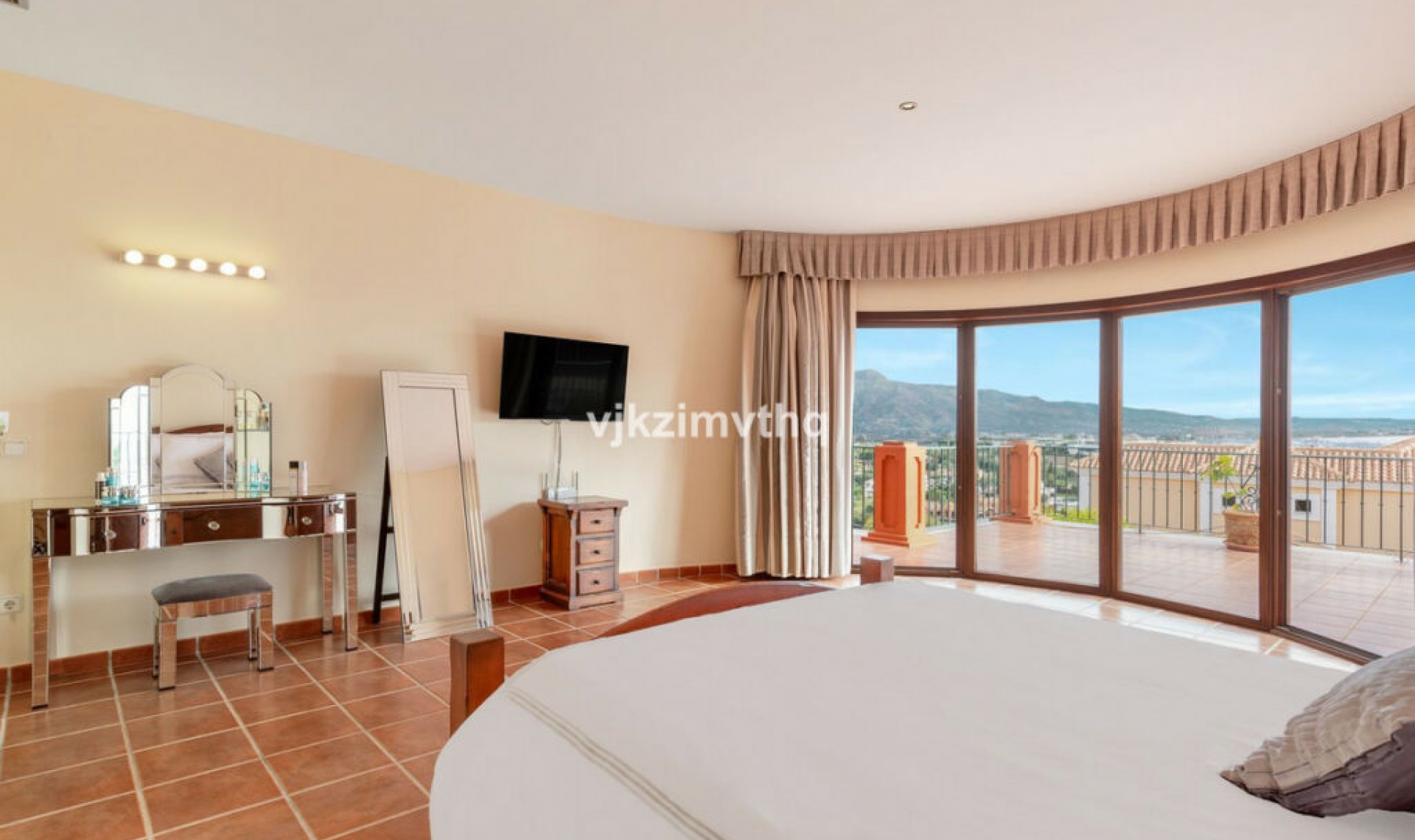 Resale - House -
Benahavís