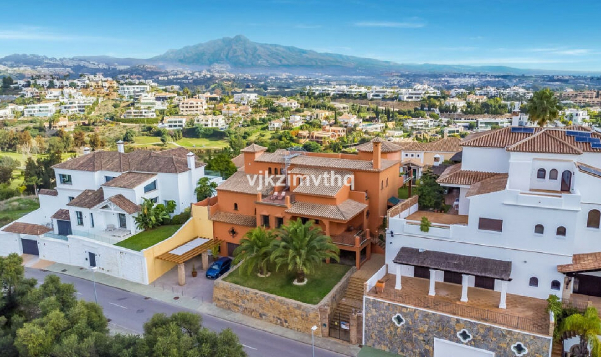 Resale - House -
Benahavís