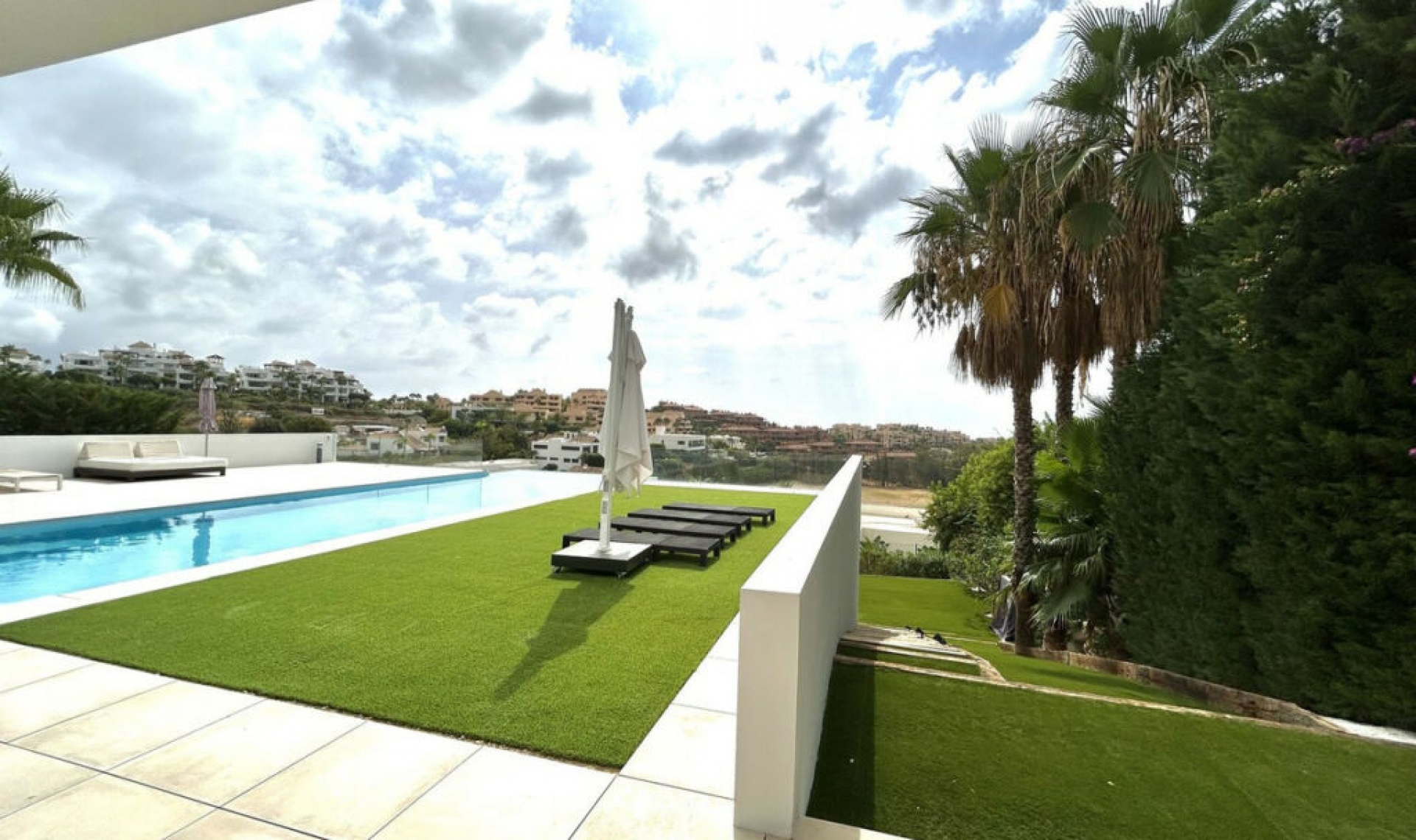Resale - House -
Benahavís