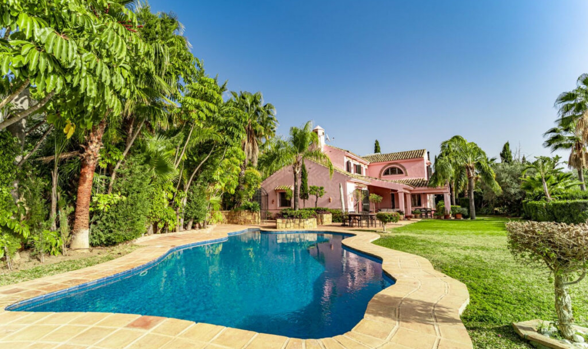 Resale - House -
Benahavís