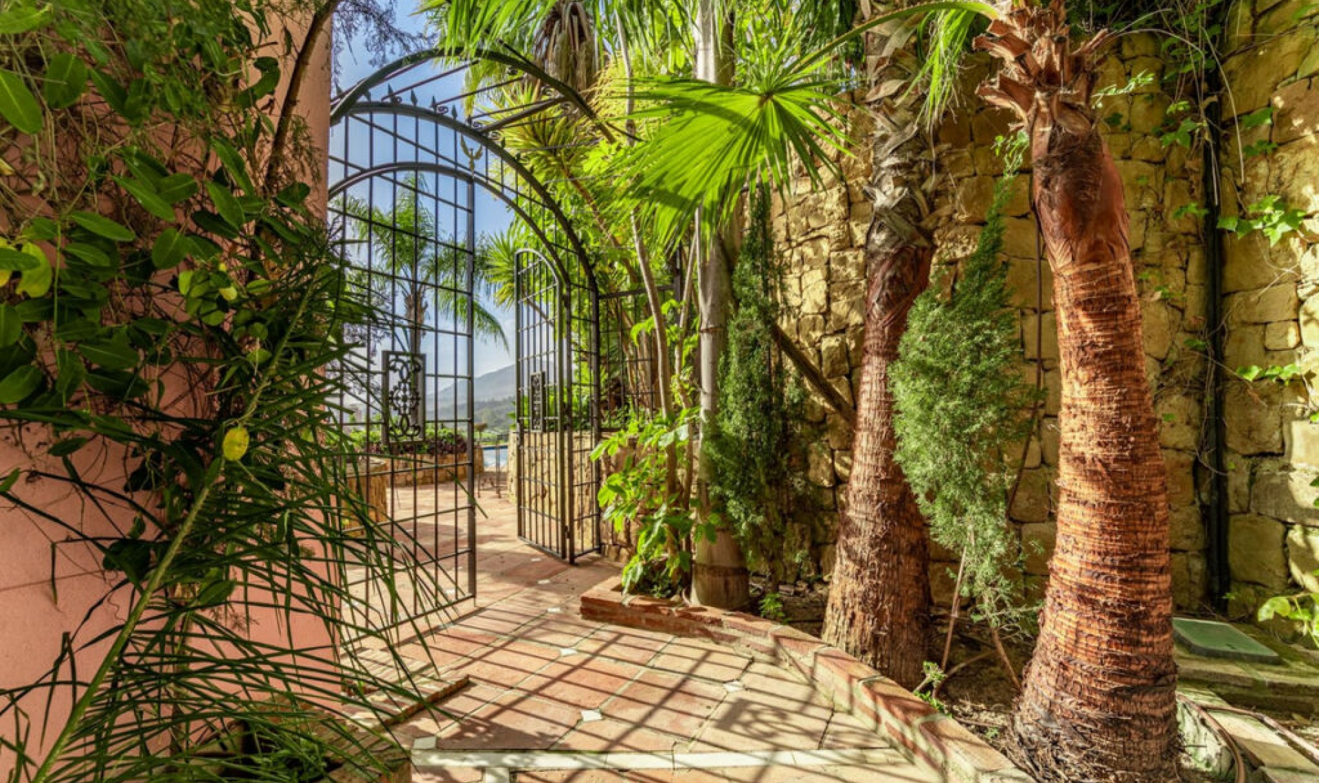 Resale - House -
Benahavís