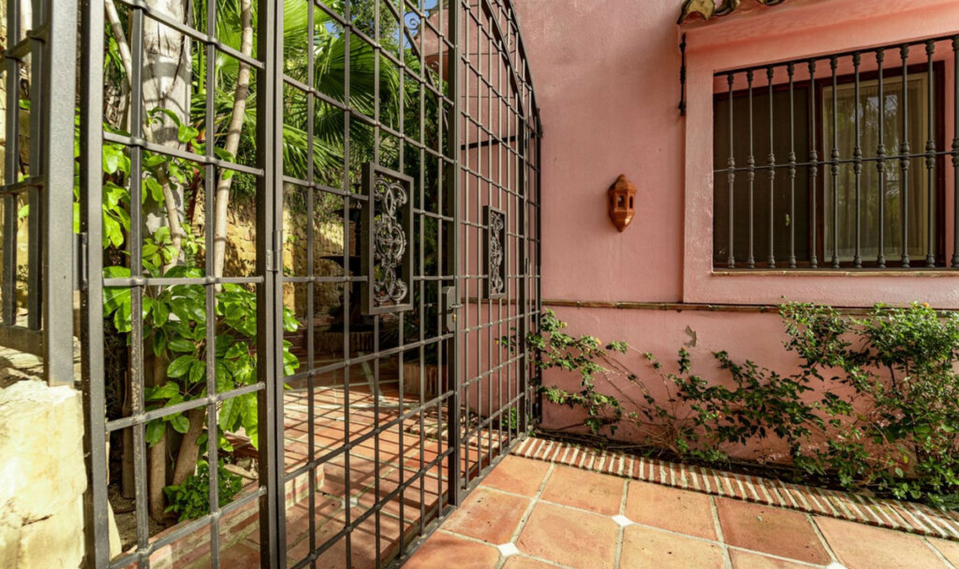 Resale - House -
Benahavís