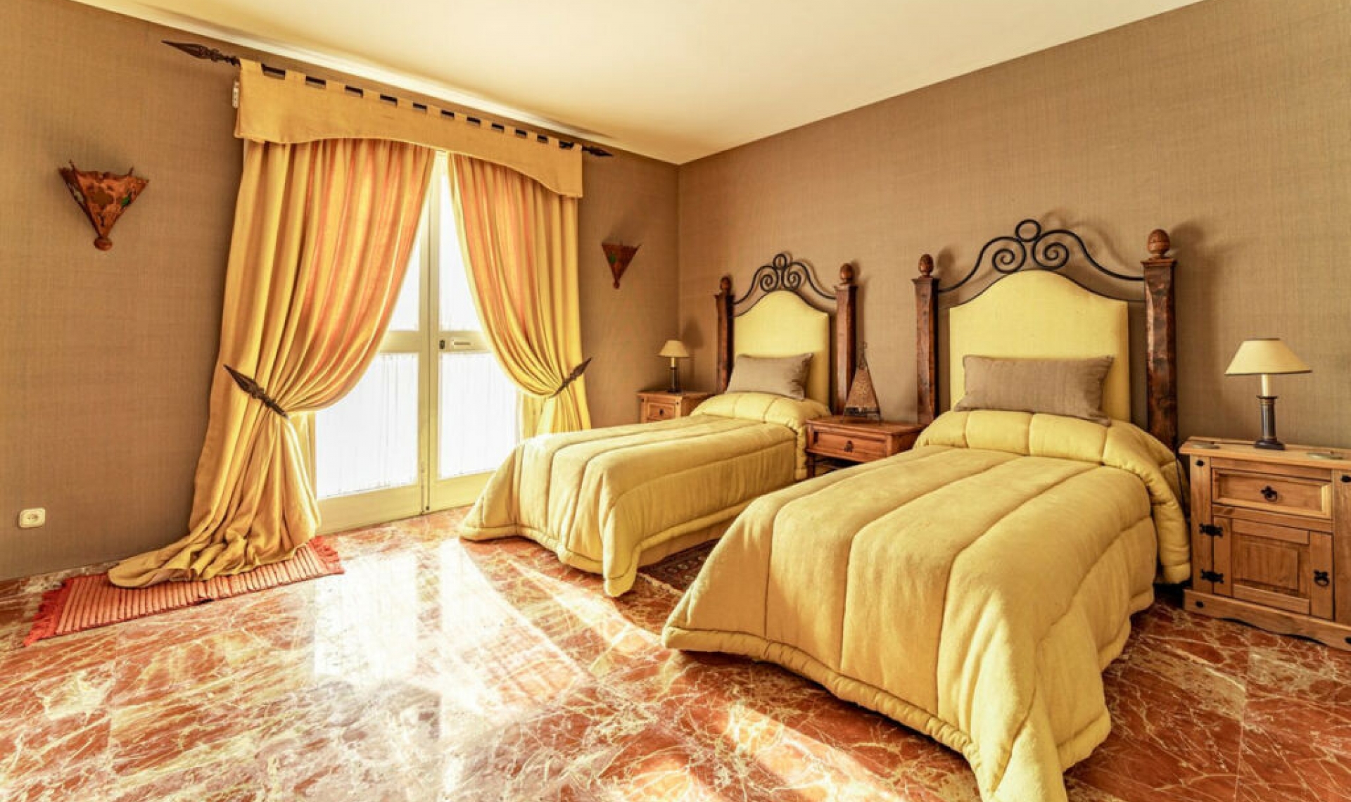 Resale - House -
Benahavís