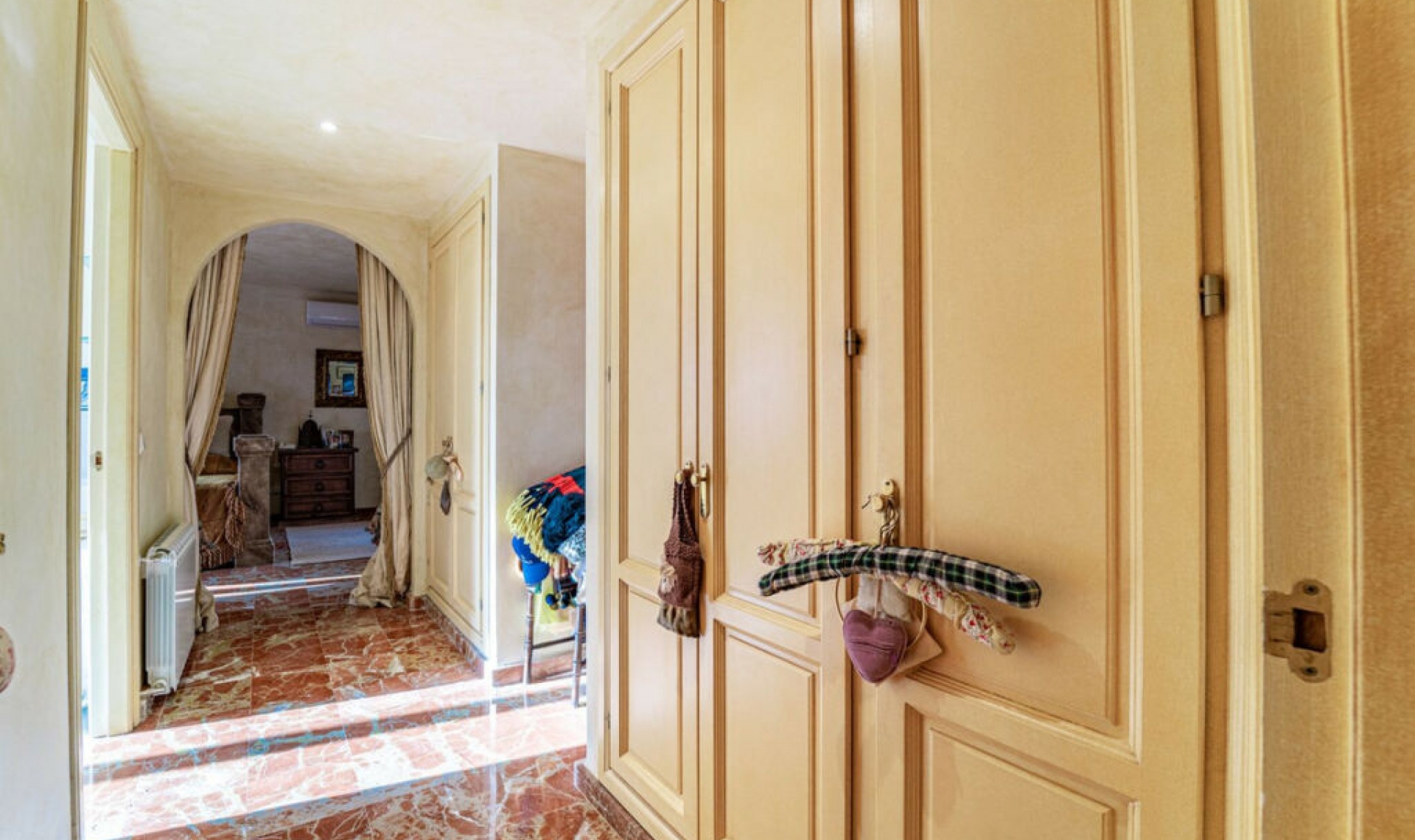 Resale - House -
Benahavís