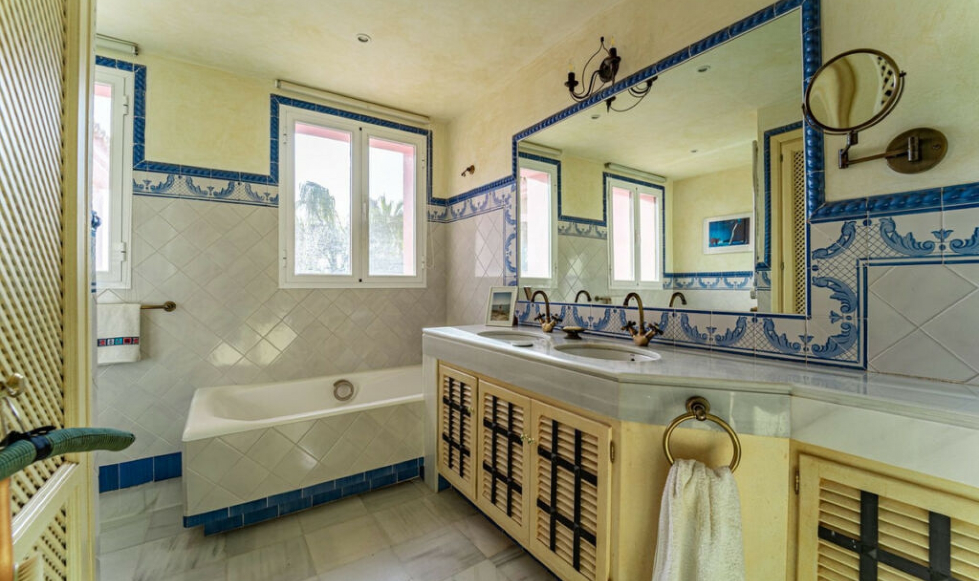 Resale - House -
Benahavís