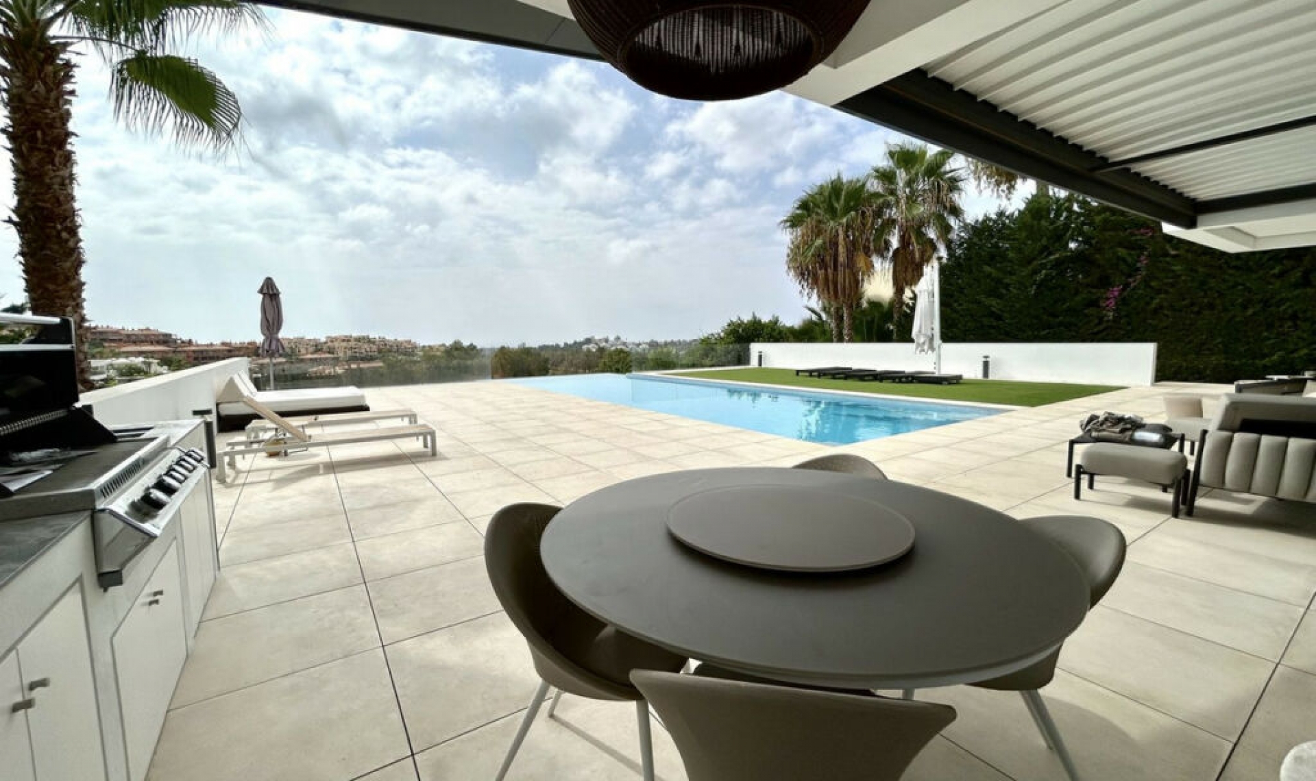 Resale - House -
Benahavís