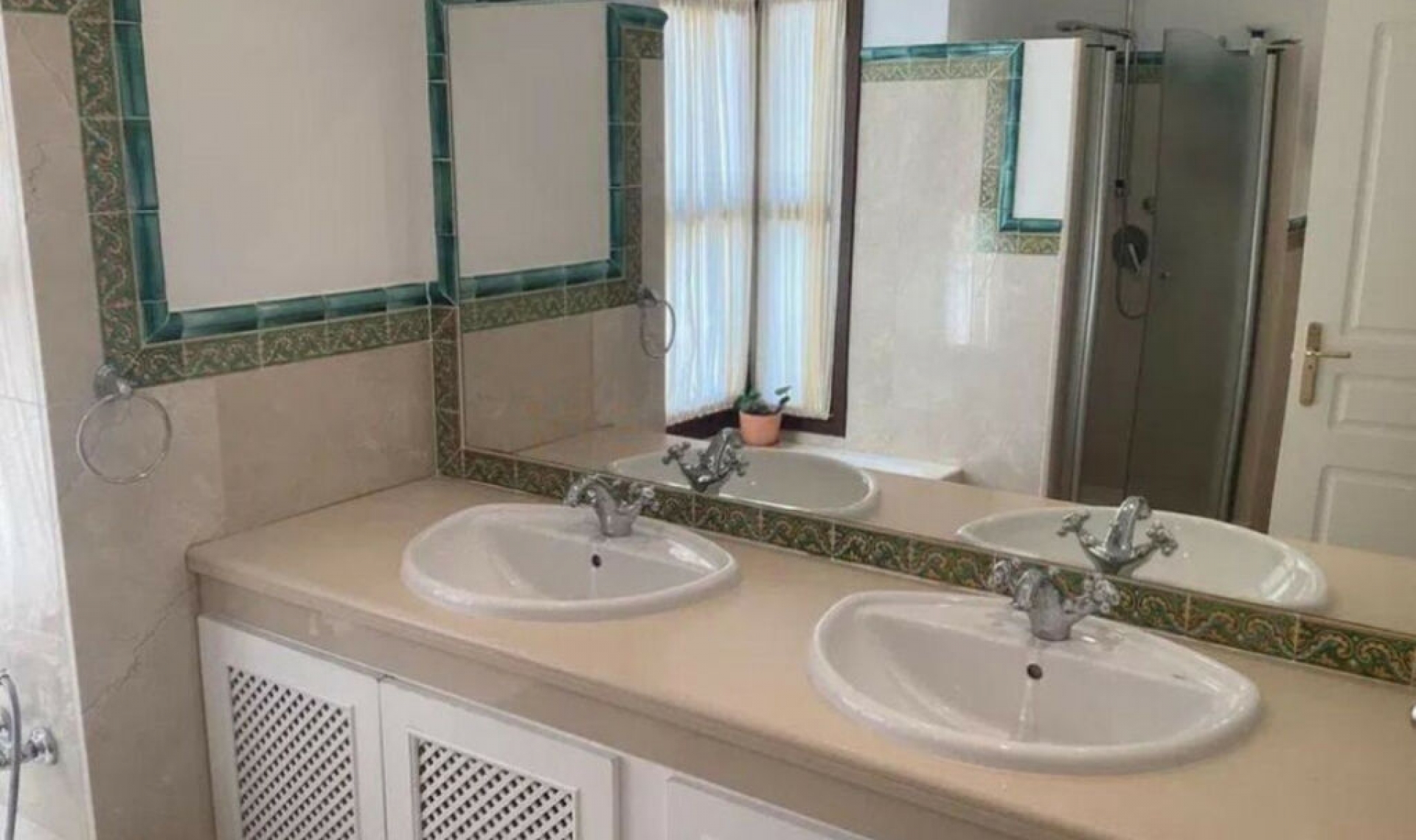 Resale - House -
Benahavís