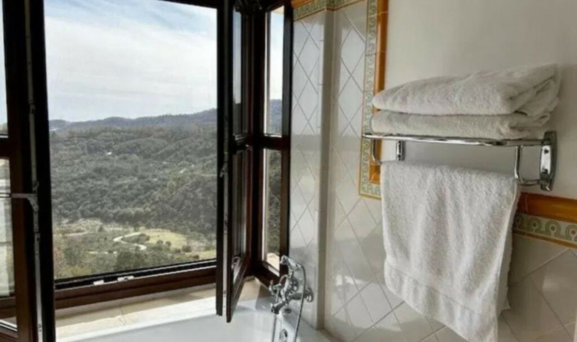 Resale - House -
Benahavís