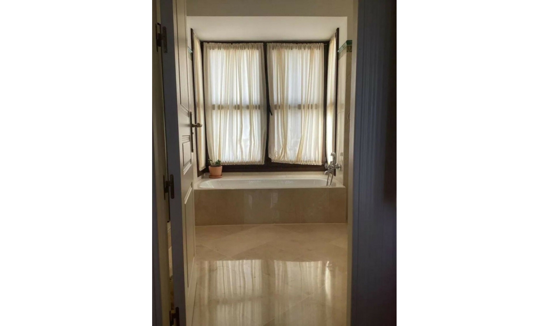 Resale - House -
Benahavís