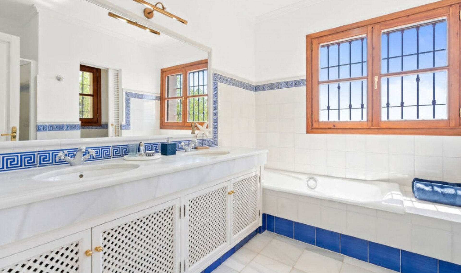 Resale - House -
Benahavís