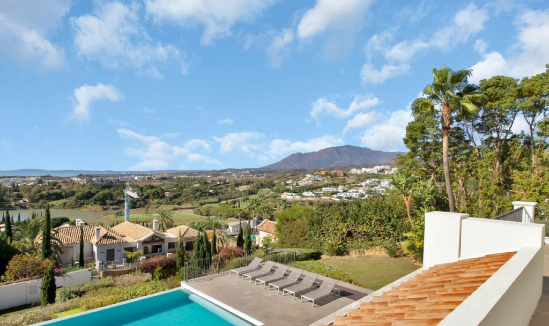 Resale - House -
Benahavís