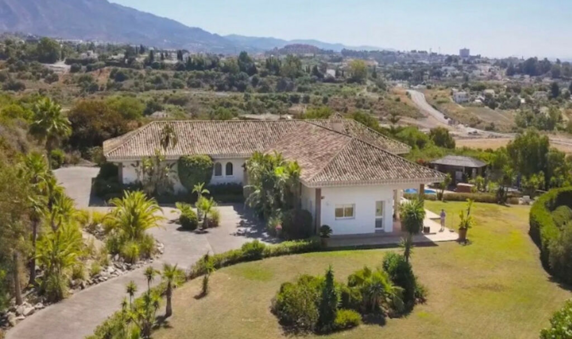 Resale - House -
Benahavís