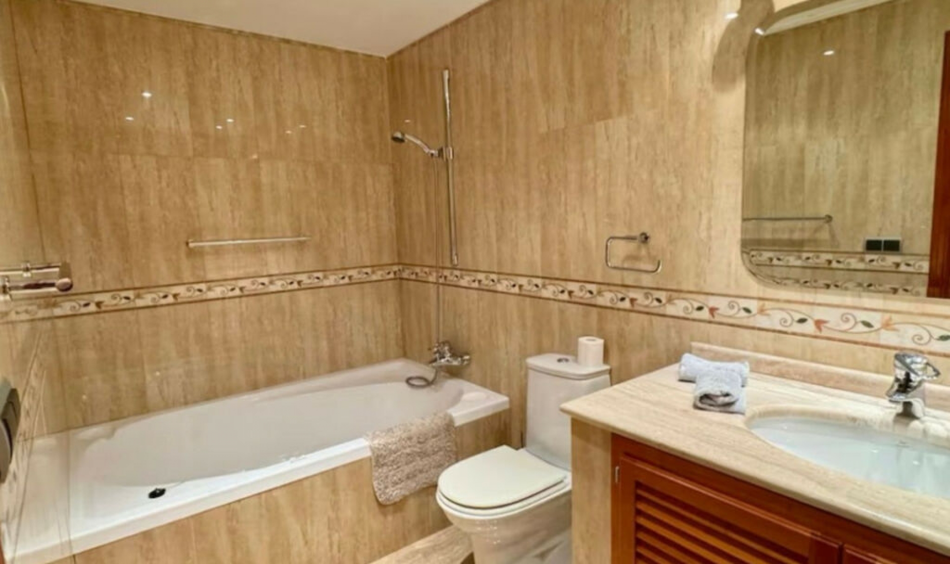 Resale - House -
Benahavís