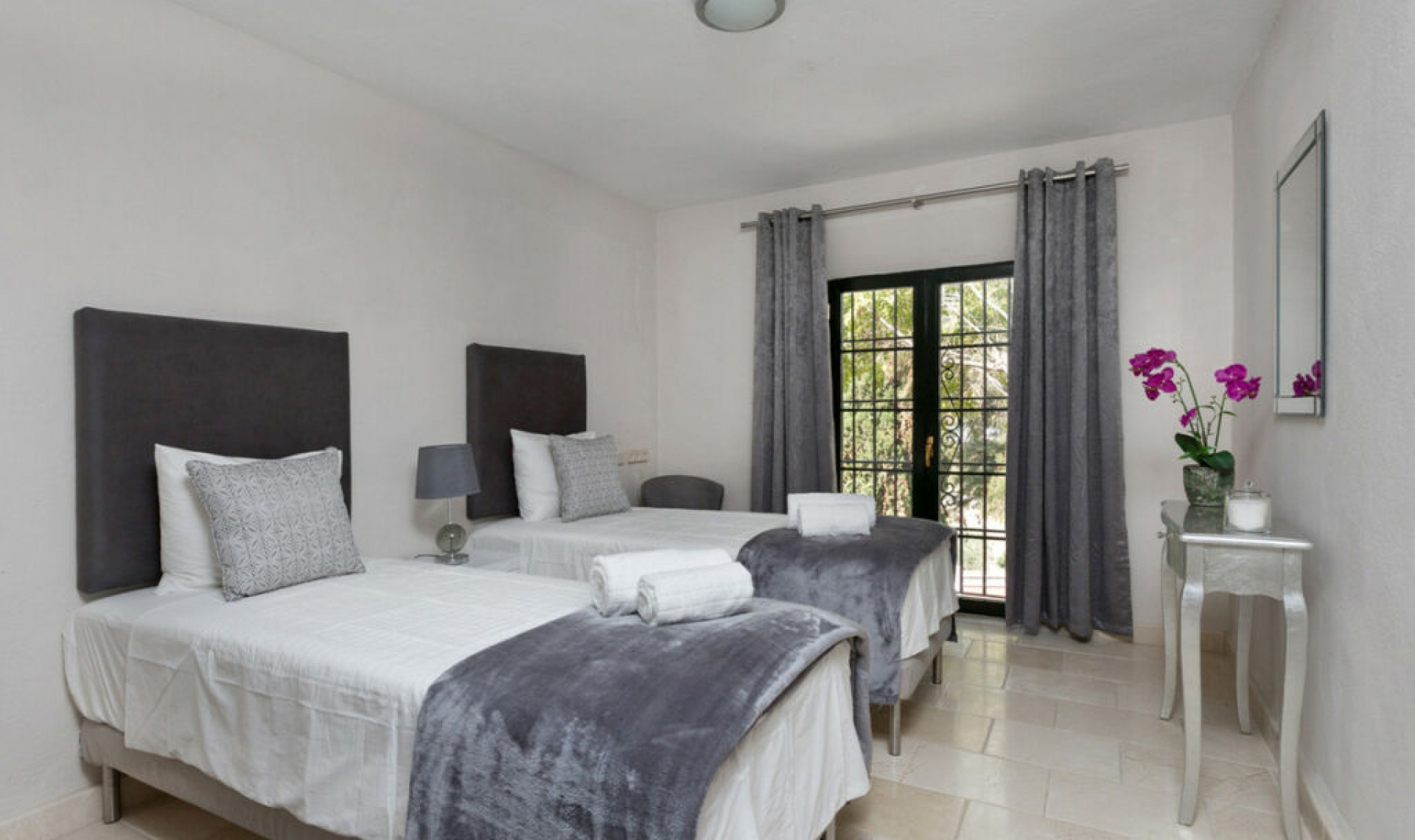 Resale - House -
Benahavís