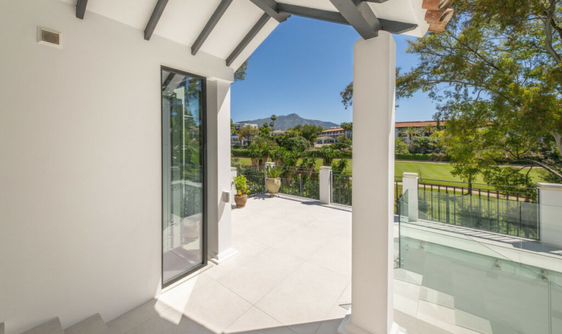 Resale - House -
Benahavís