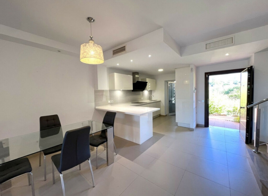 Resale - House -
Benahavís