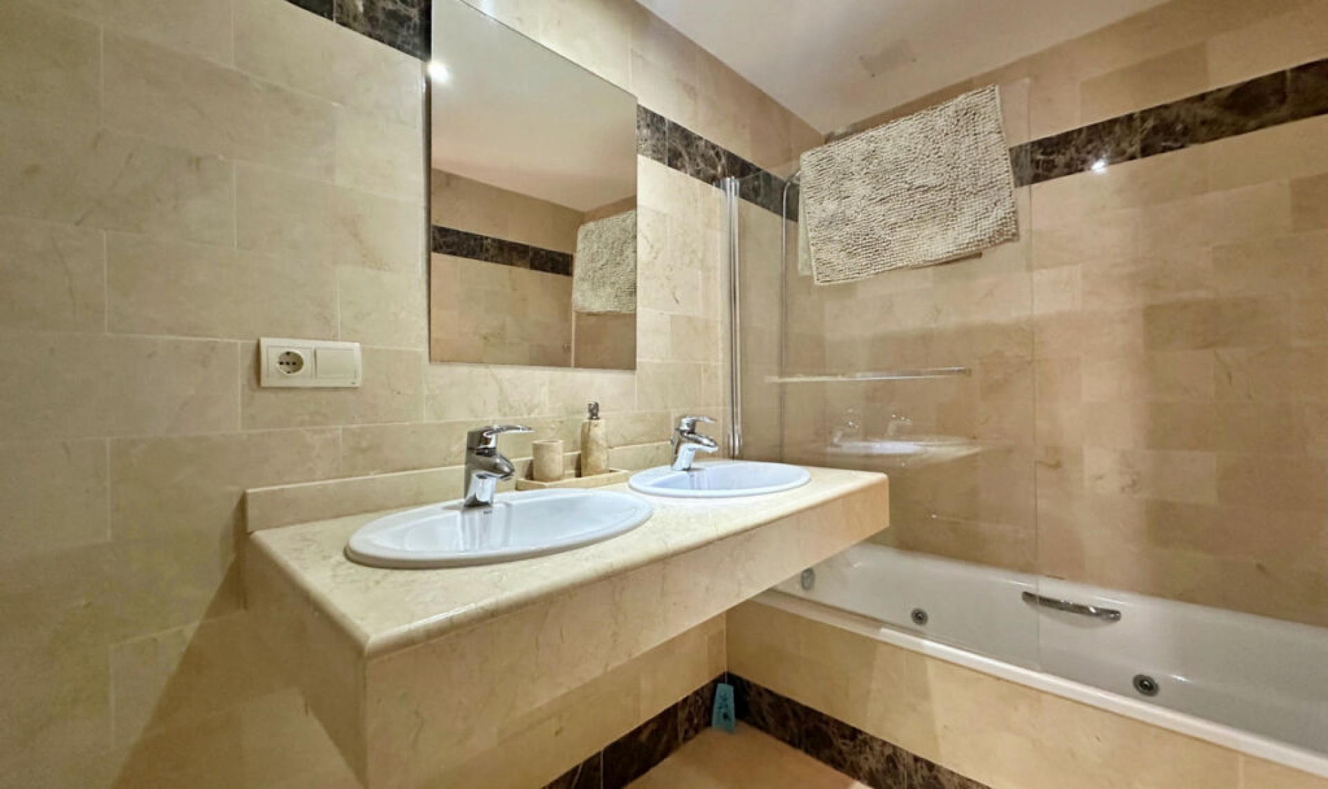 Resale - House -
Benahavís