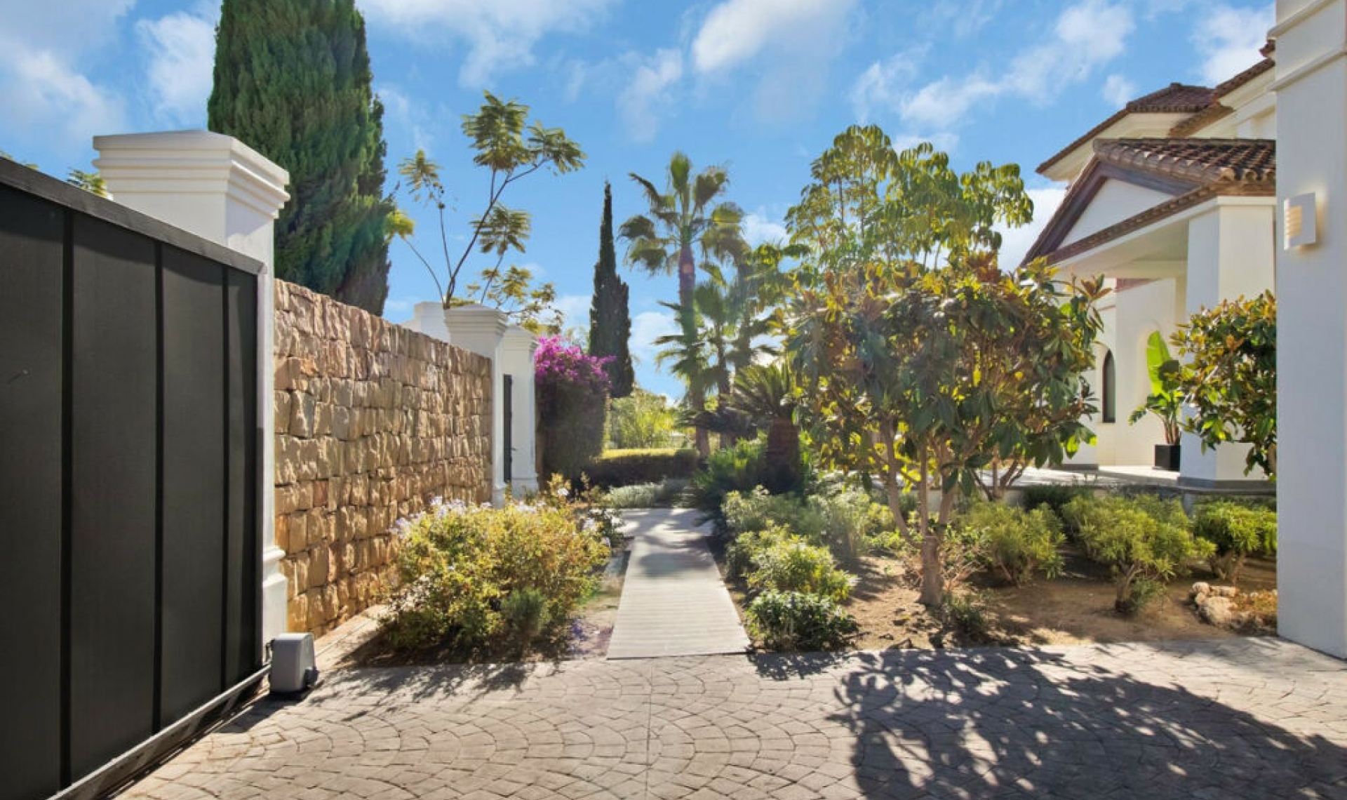 Resale - House -
Benahavís
