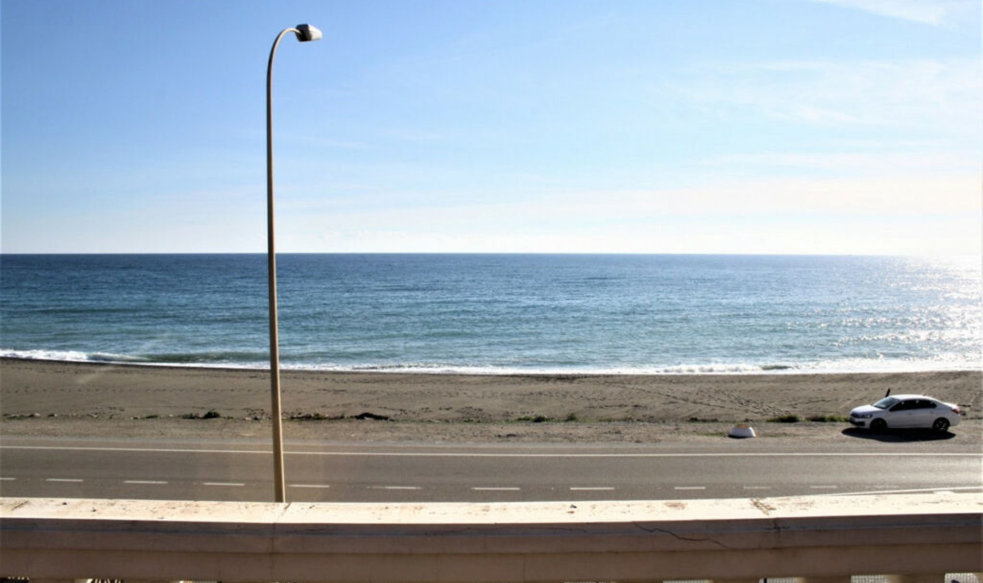 Resale - House -
Benajarafe