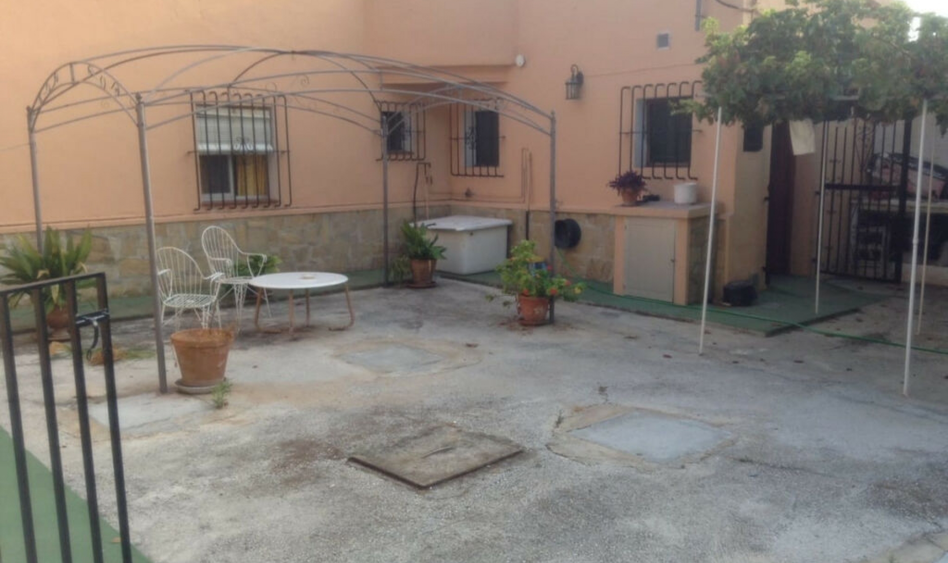 Resale - House -
Benajarafe