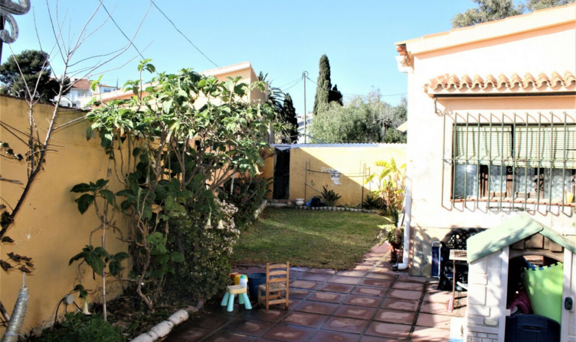Resale - House -
Benajarafe