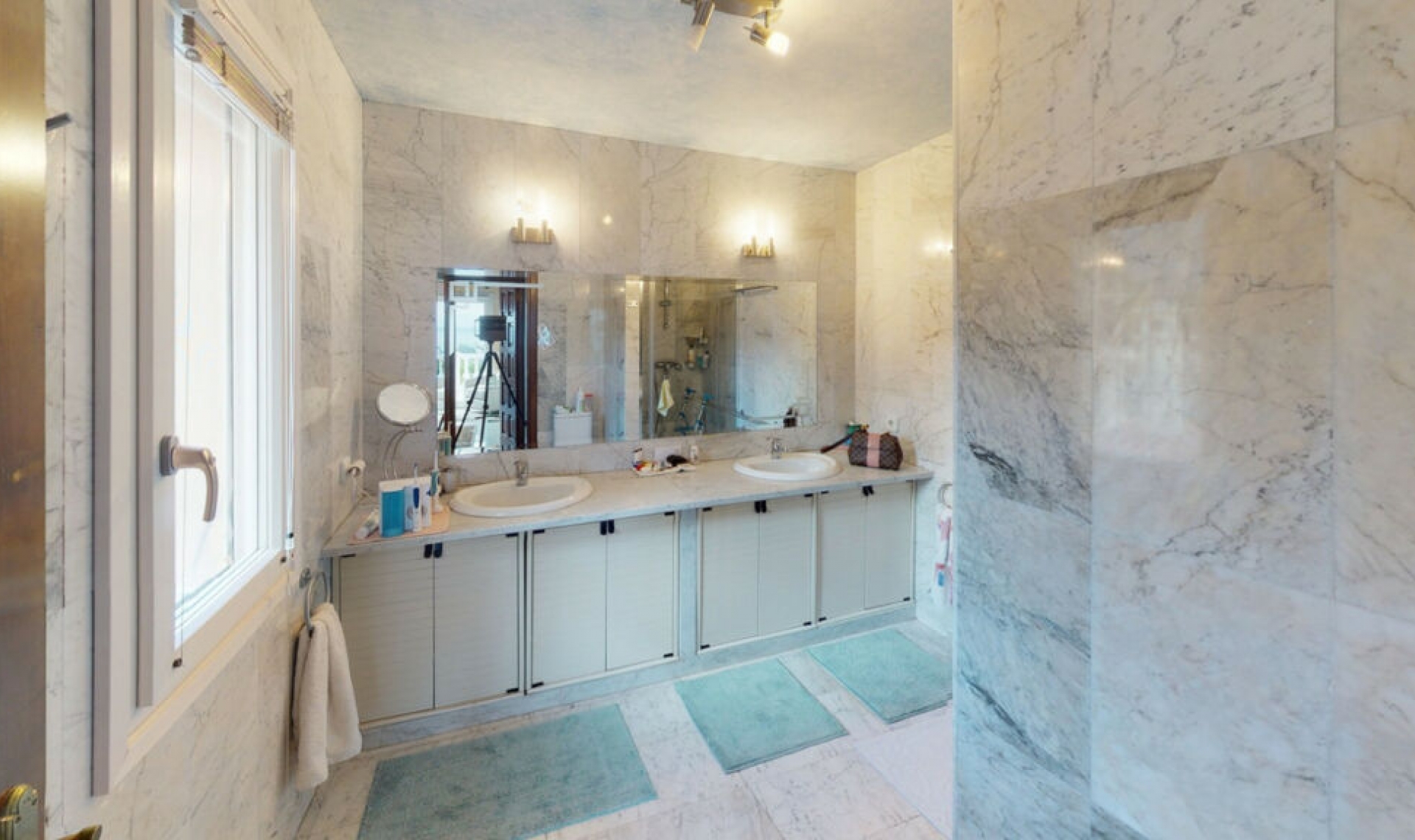 Resale - House -
Benajarafe