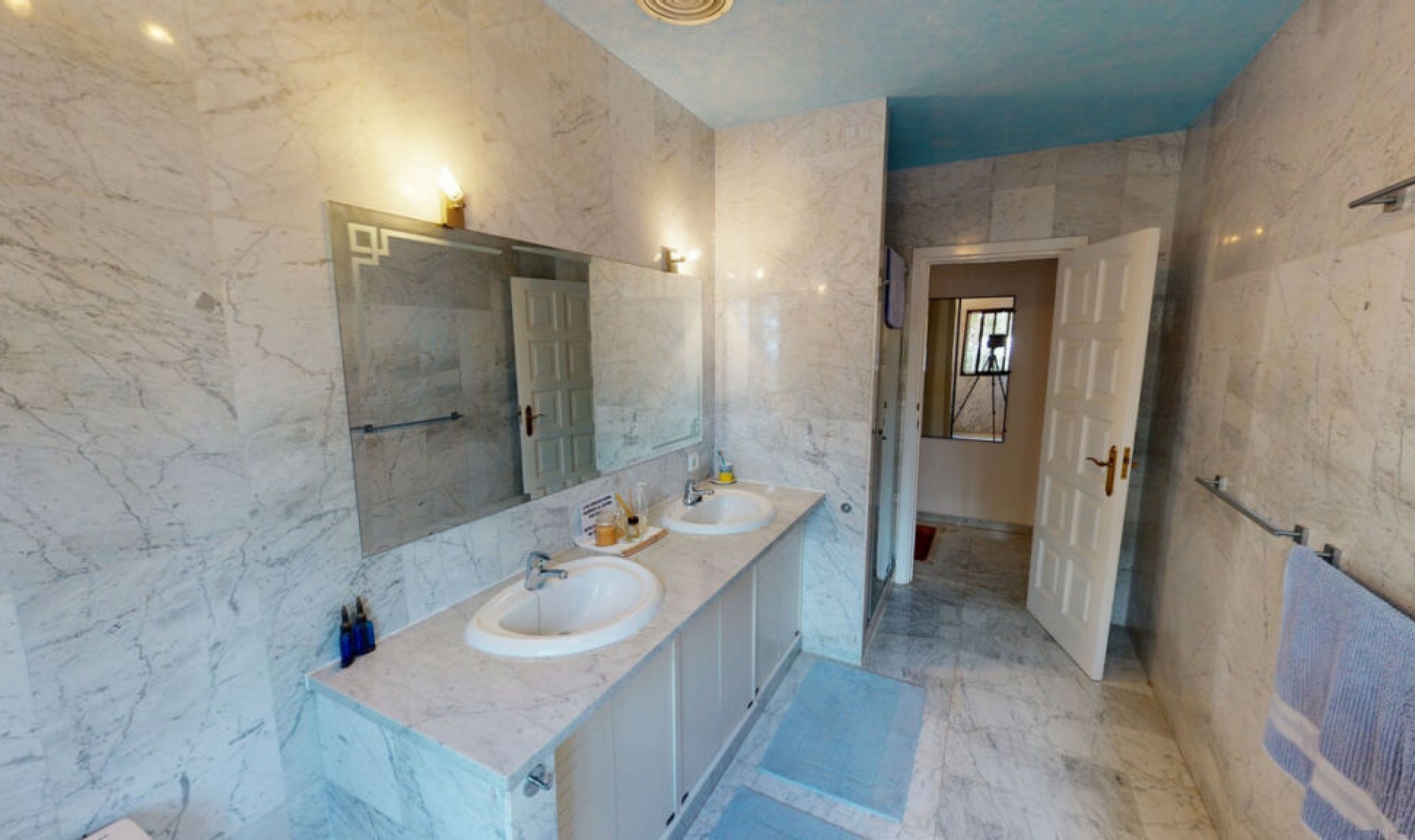 Resale - House -
Benajarafe