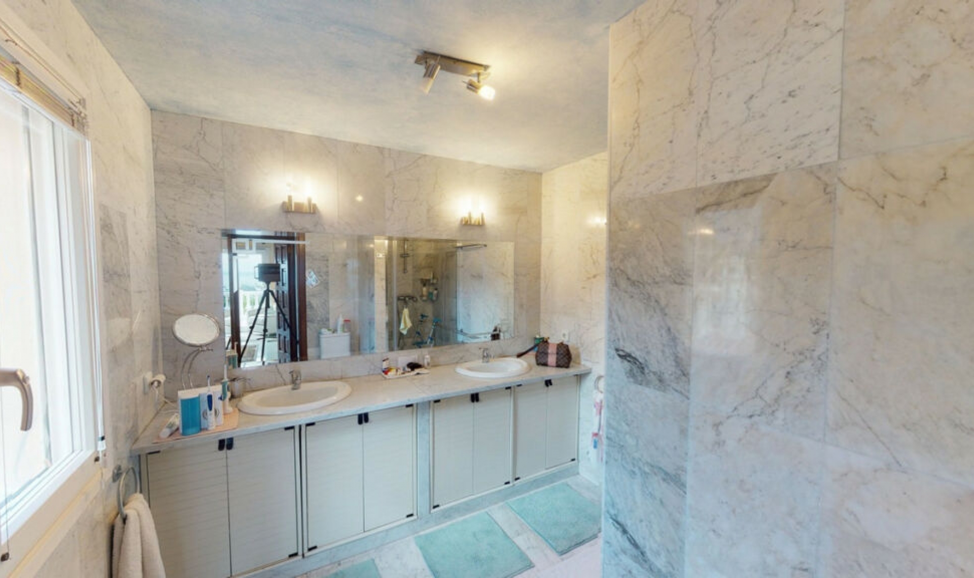 Resale - House -
Benajarafe