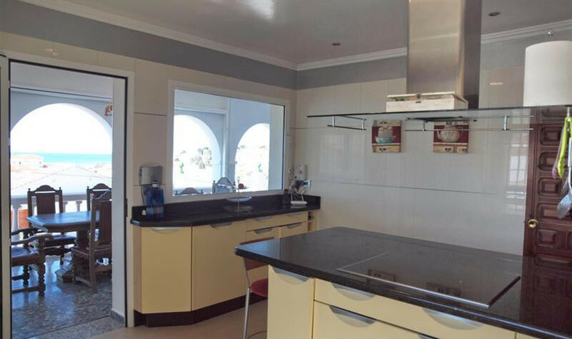 Resale - House -
Benajarafe