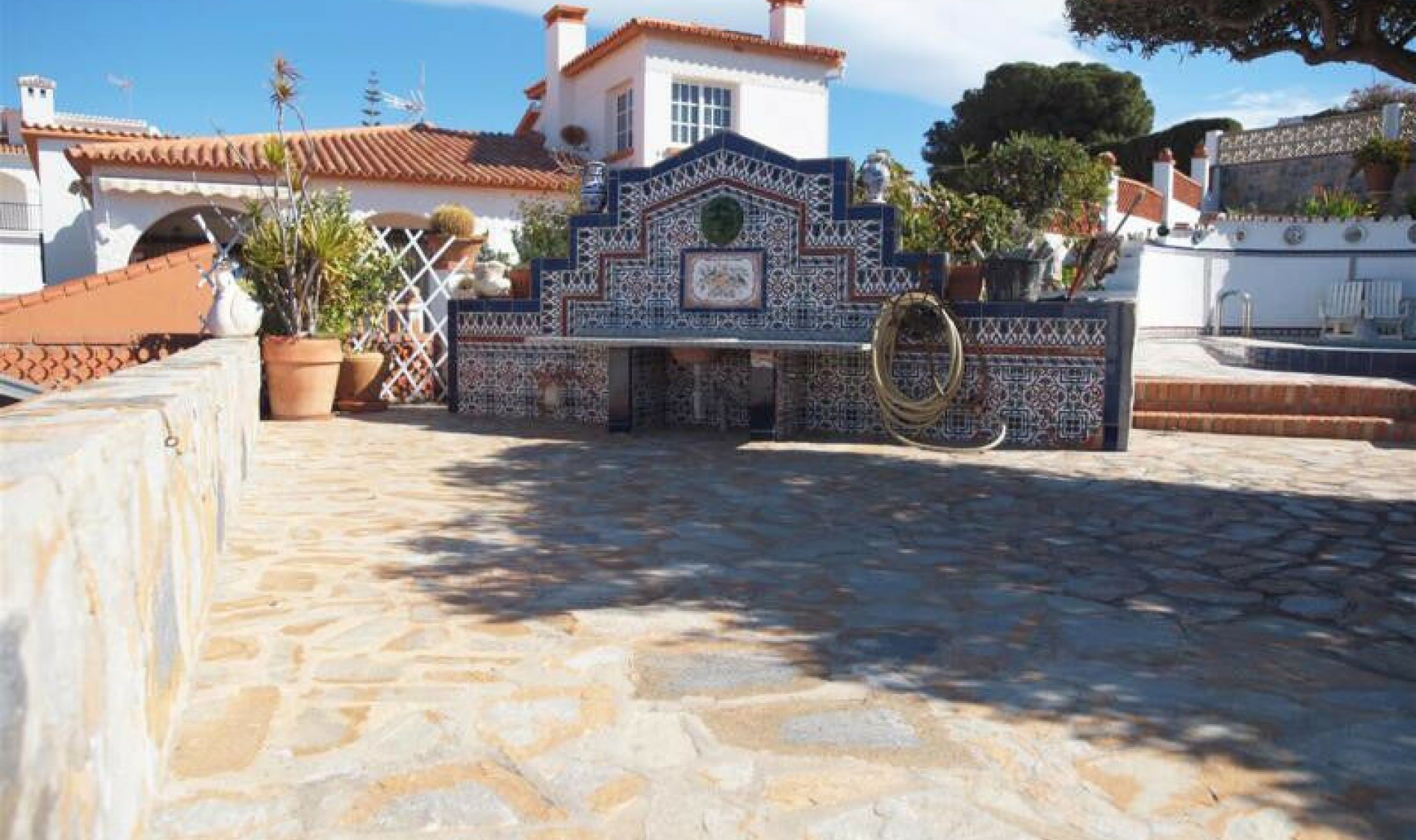 Resale - House -
Benajarafe