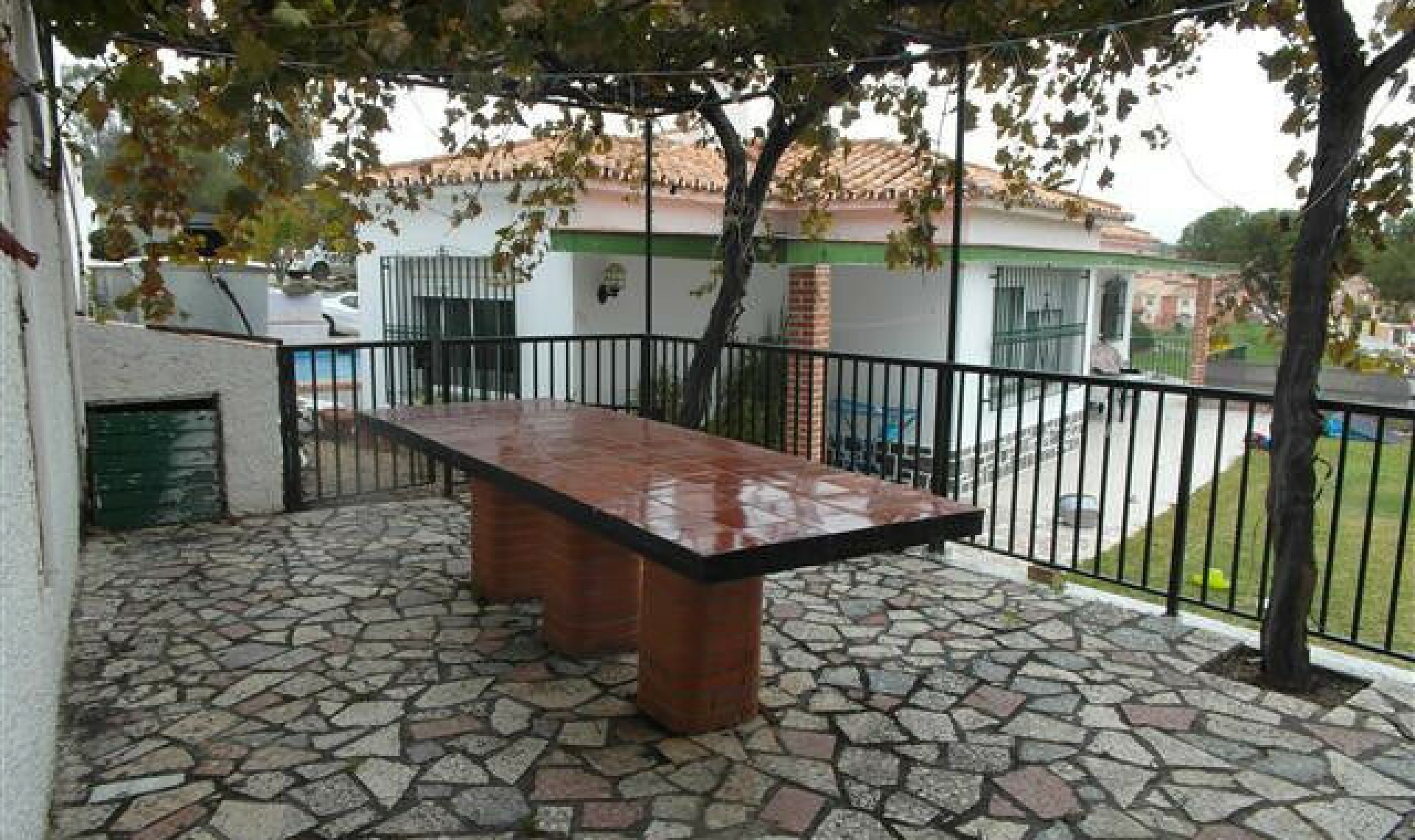 Resale - House -
Benajarafe
