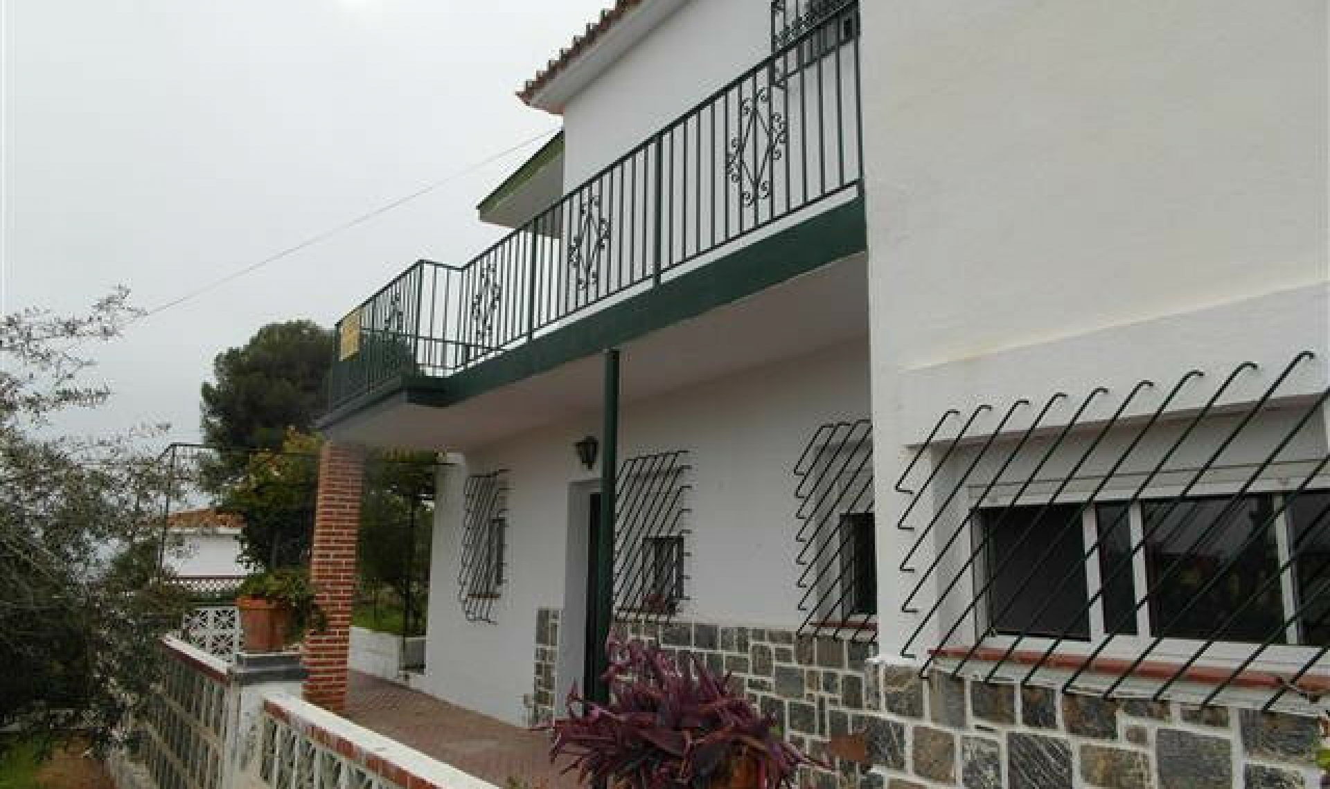 Resale - House -
Benajarafe