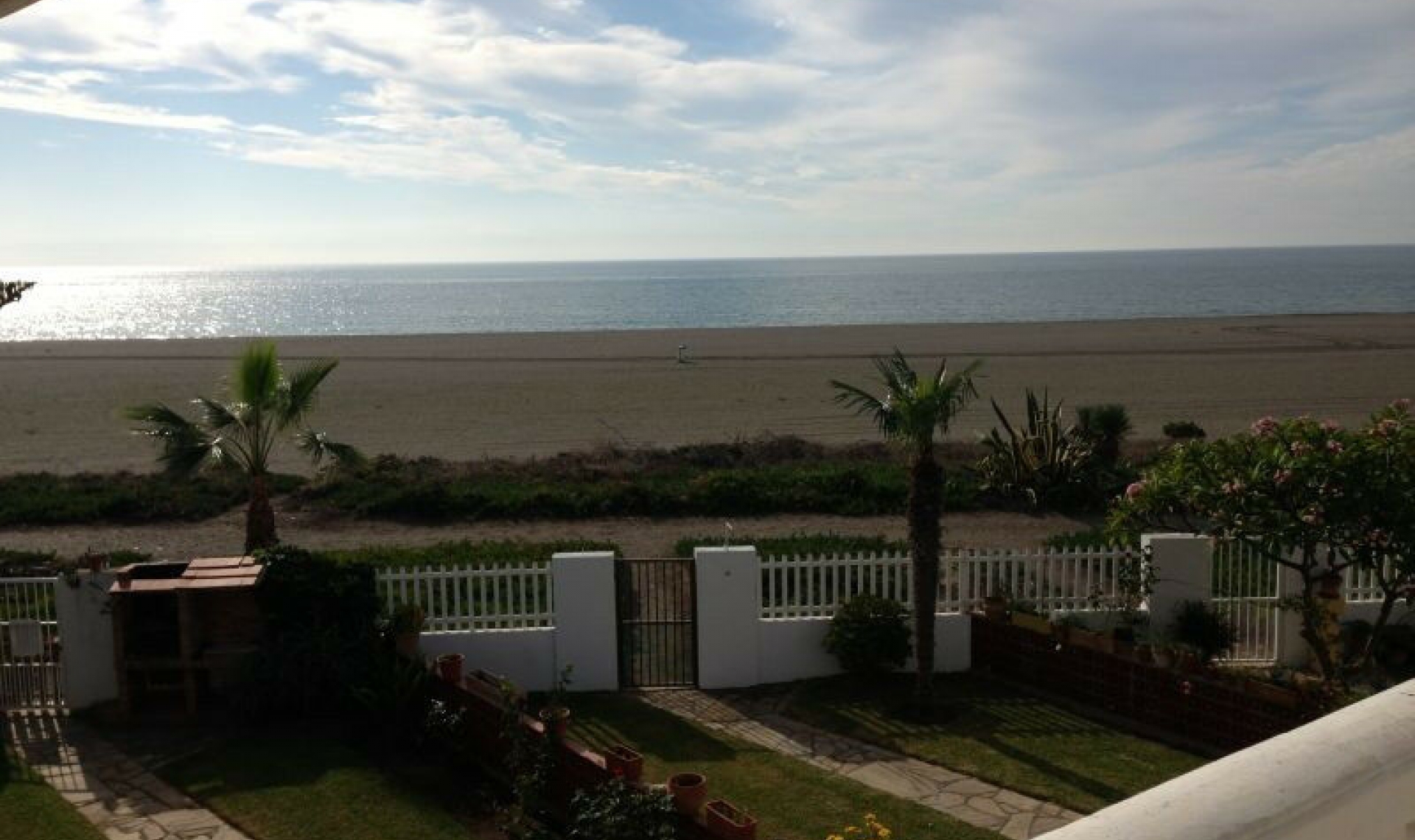 Resale - House -
Benajarafe