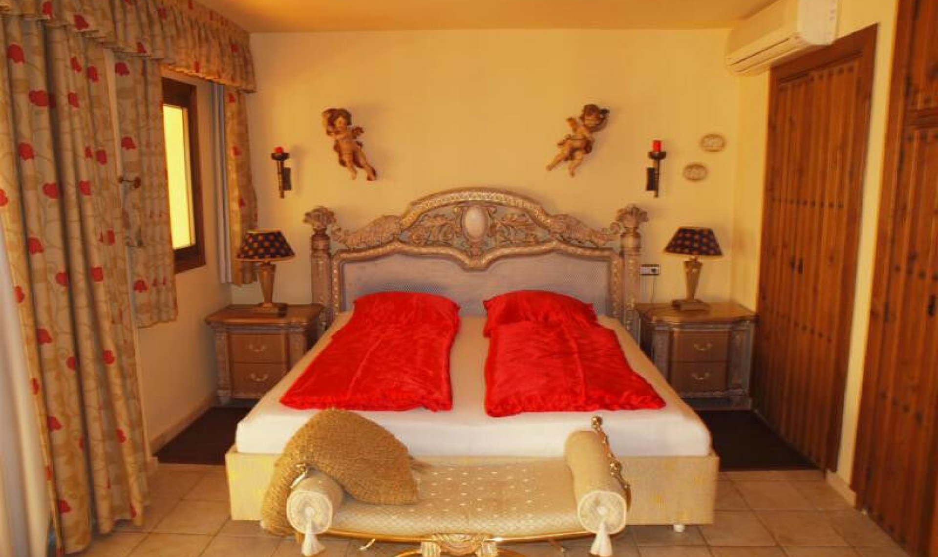 Resale - House -
Benajarafe