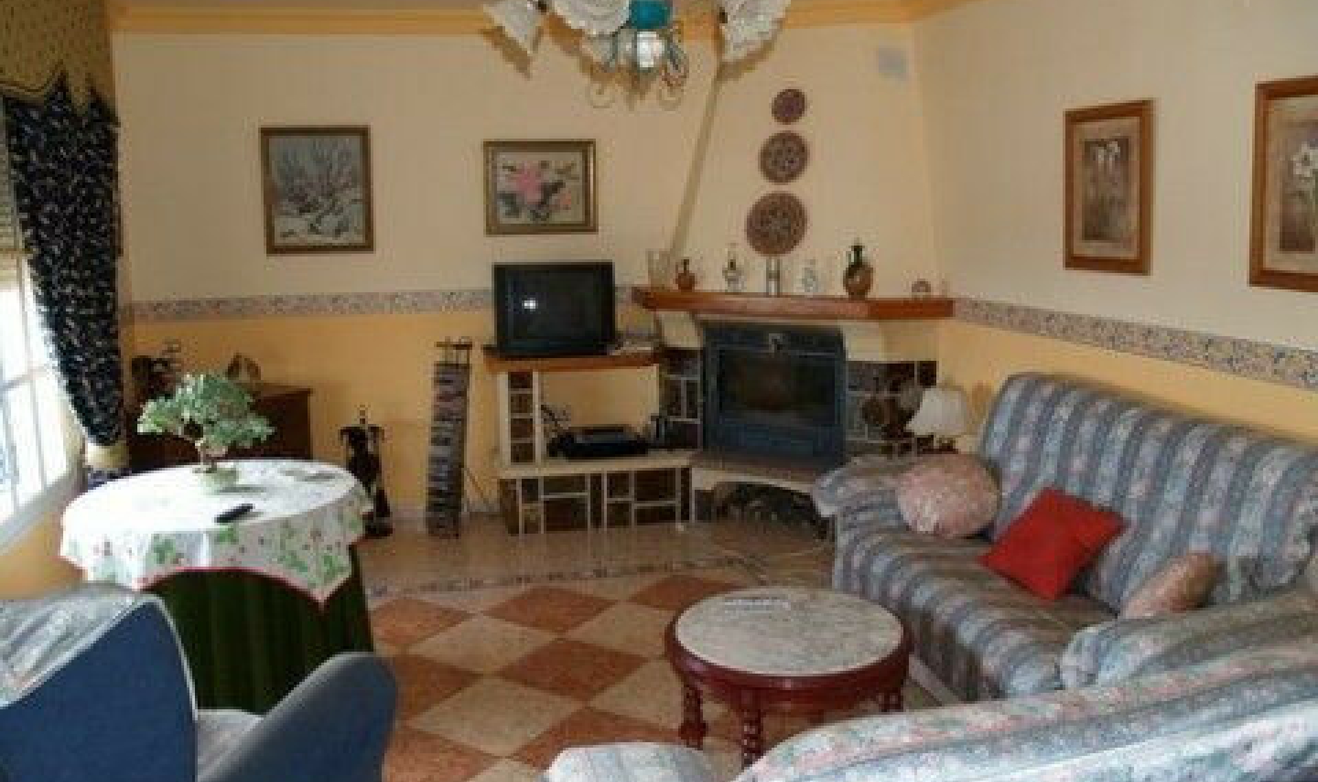 Resale - House -
Benajarafe