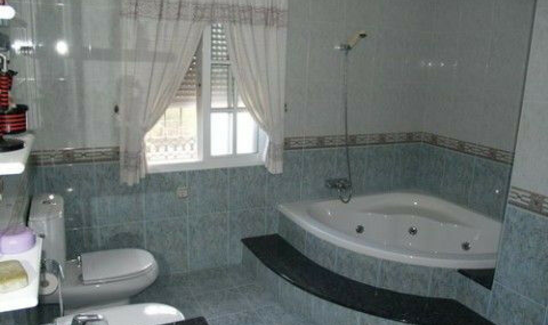 Resale - House -
Benajarafe