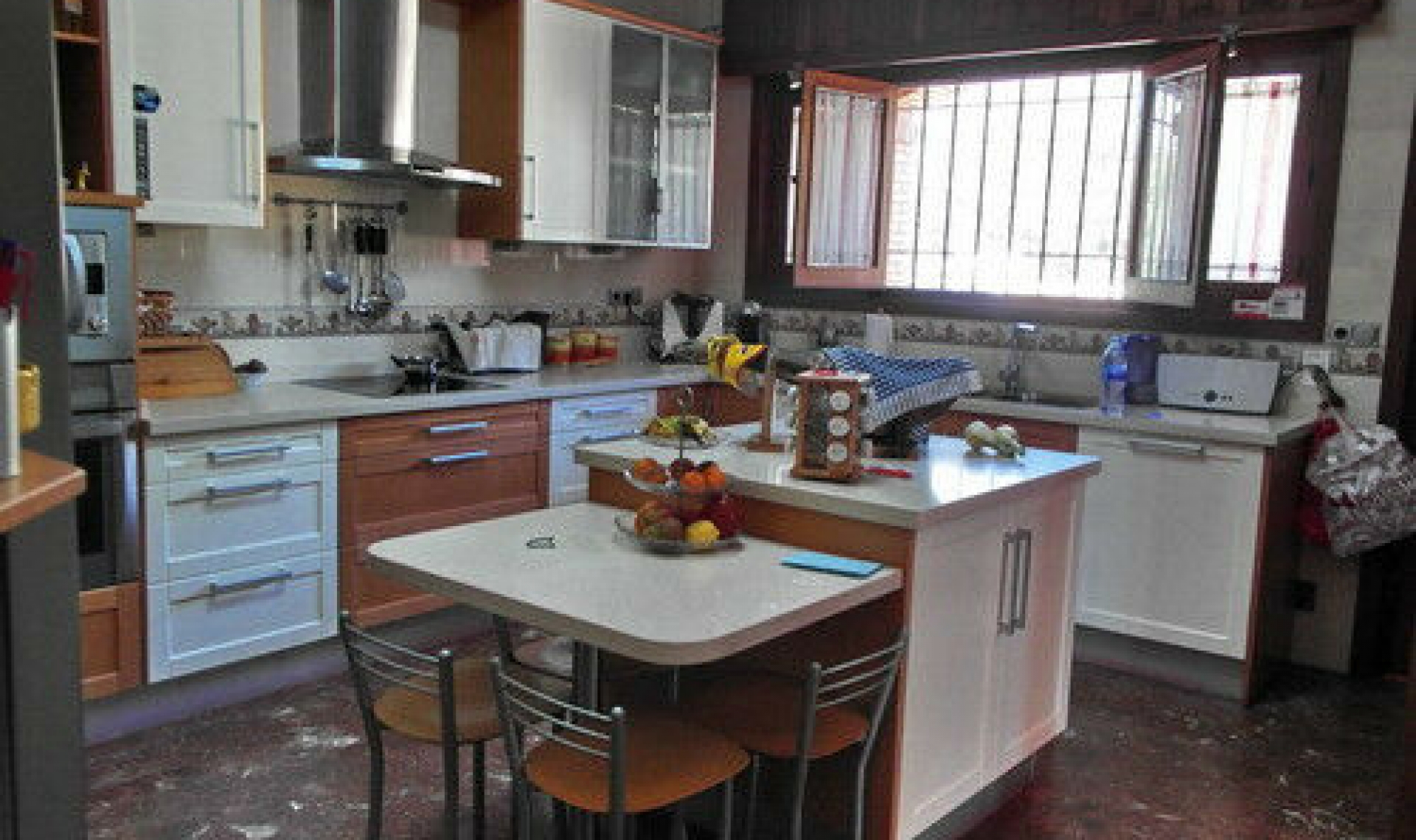 Resale - House -
Benajarafe