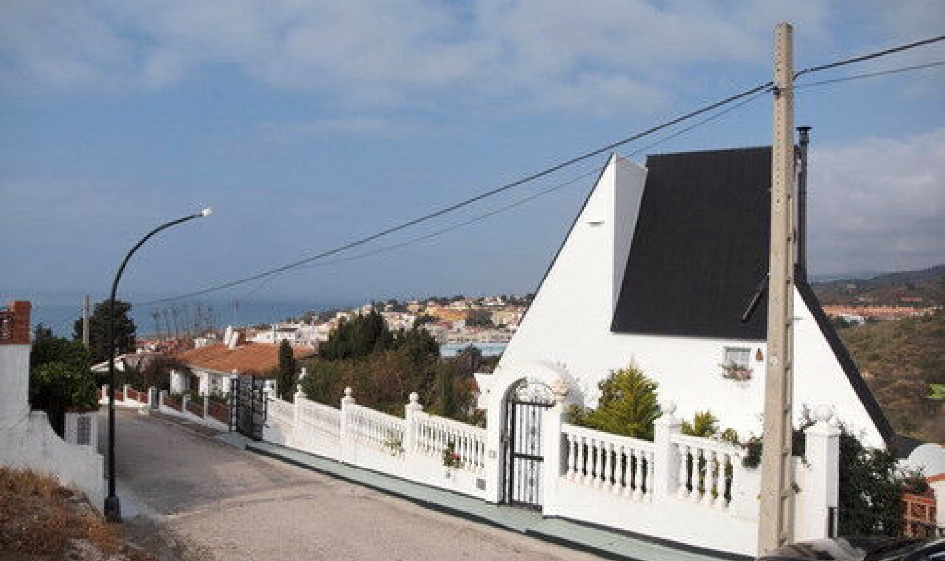 Resale - House -
Benajarafe