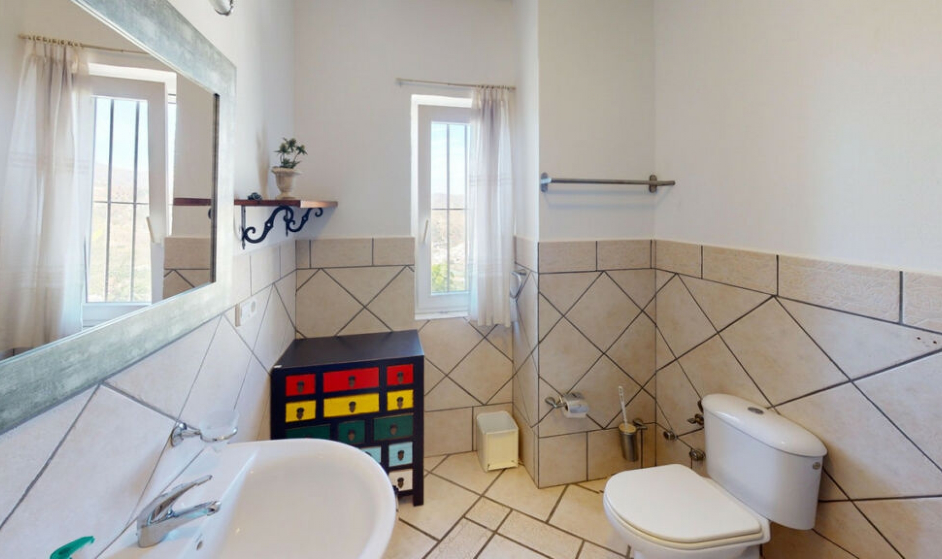 Resale - House -
Benajarafe
