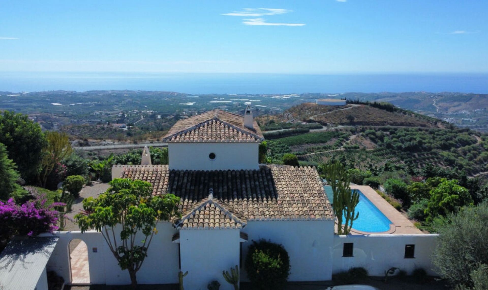 Resale - House -
Benajarafe
